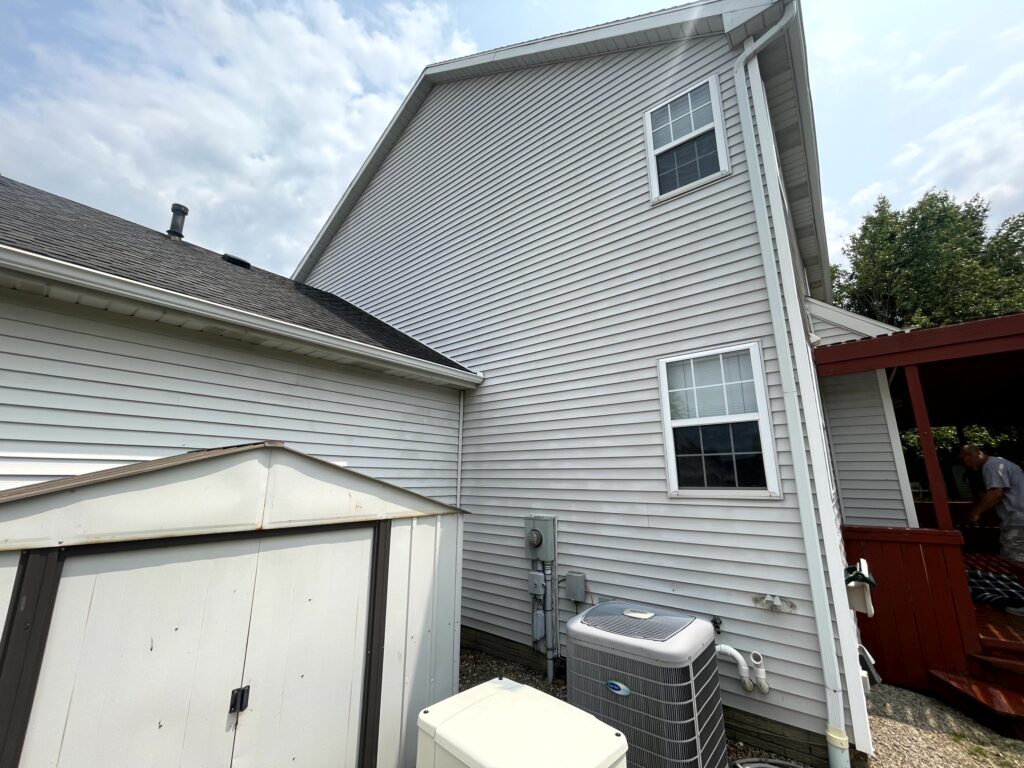 clean siding after soft wash