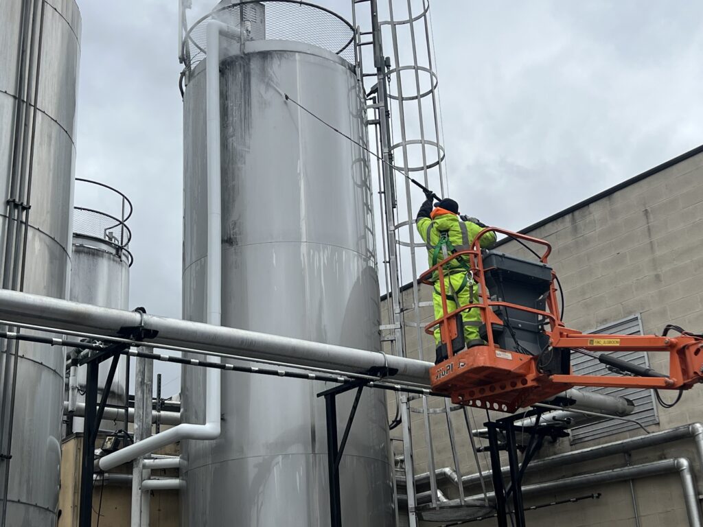 storage silo pressure washing